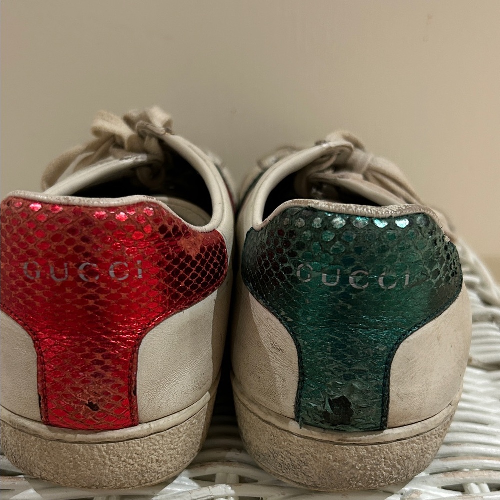 Gucci Sneakers with Red and Green BEE Details AUTHENTIC